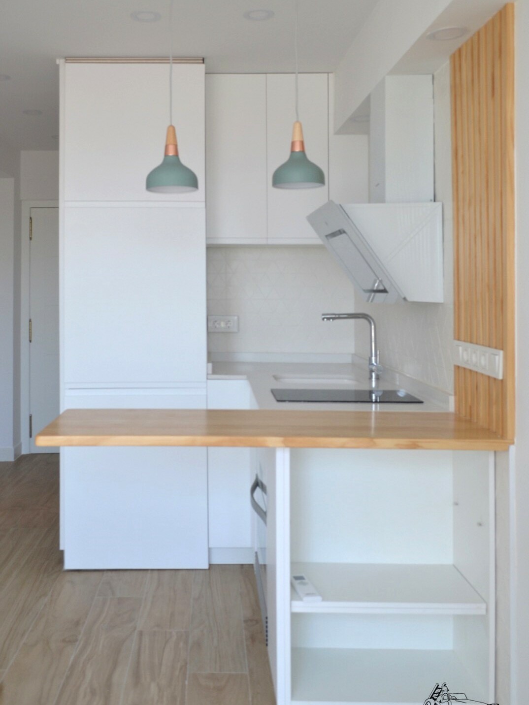 Pequeña cocina abierta en Playa de San Juan